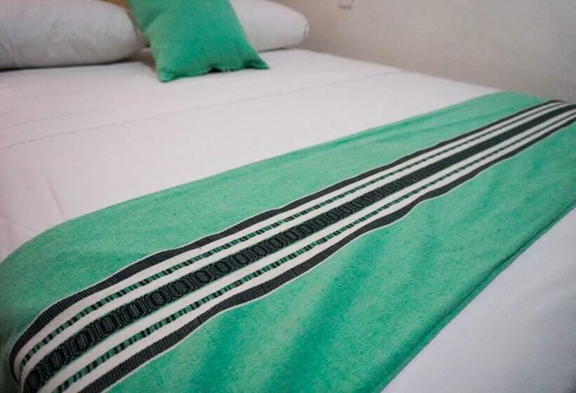 חדר סטנדרט חדר אמבטיה משותף, Hostal Chocolate Calenda