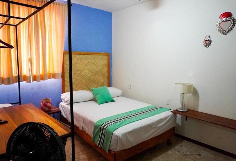 חדר סטנדרט חדר אמבטיה משותף, Hostal Chocolate Calenda