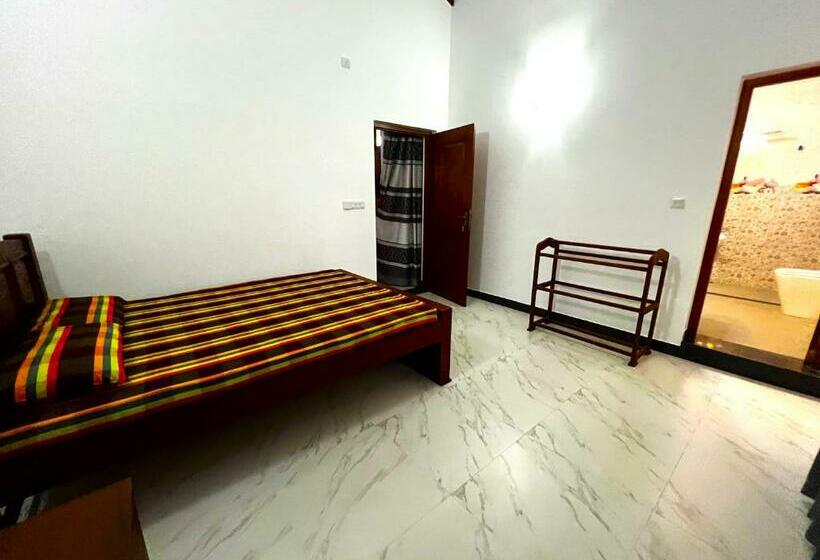 غرفة قياسية, Nathaniel S Guest Inn