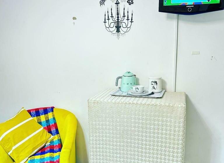 اتاق استاندارد, Berry On 90