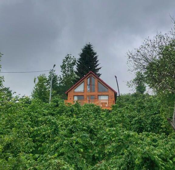 חדר משפחתי נוף להרים, Zivera Bungalov