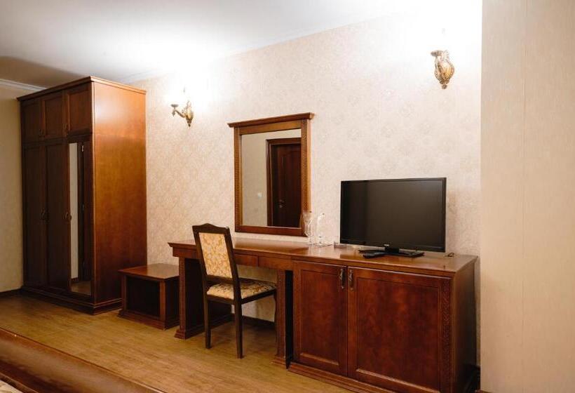 اتاق لوکس, Bel Kamen