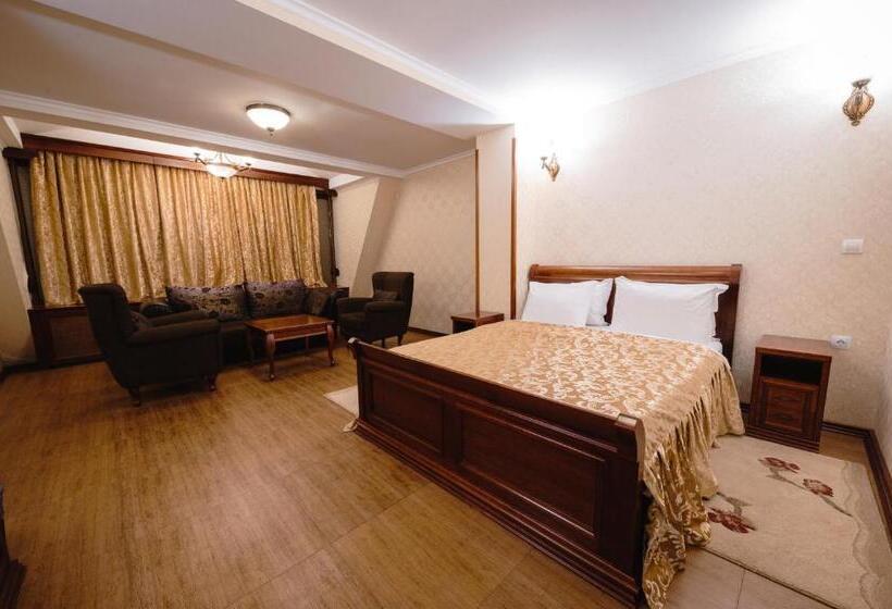 اتاق لوکس, Bel Kamen