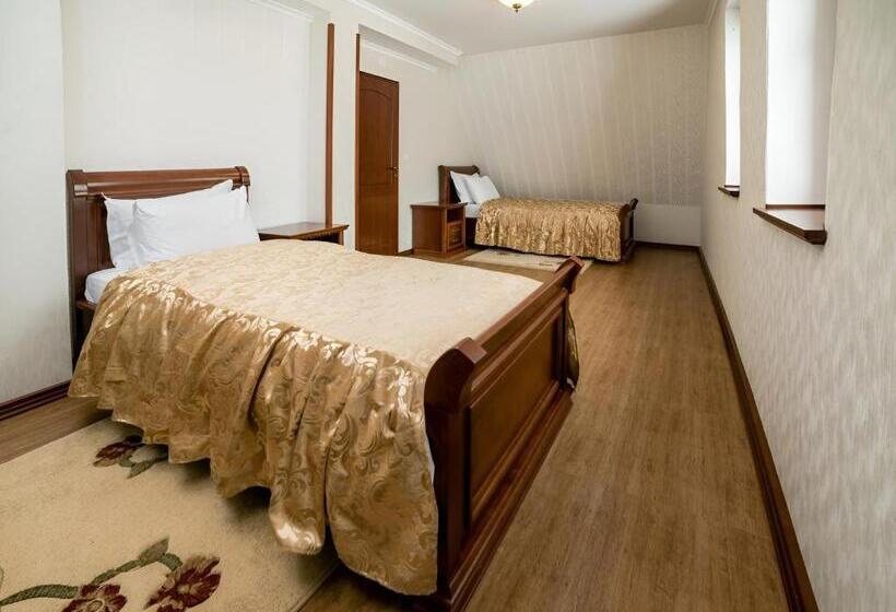 سوییت خانوادگی, Bel Kamen