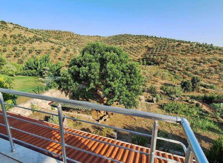 חדר סטנדרט עם מרפסת, Güzelbahçe Yemek Atölyesi