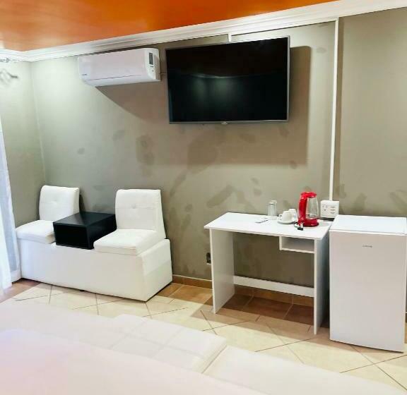 Люкс Повышенной Комфортности, Mpisana Boutique Guesthouse