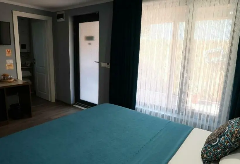 اتاق لوکس, Vama 22  Vama Veche