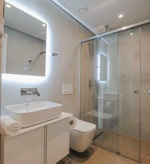 스탠다드 4인용 룸 바다전망, Koko