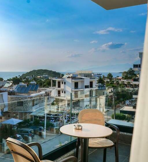 Triple Room Sea View, Koko