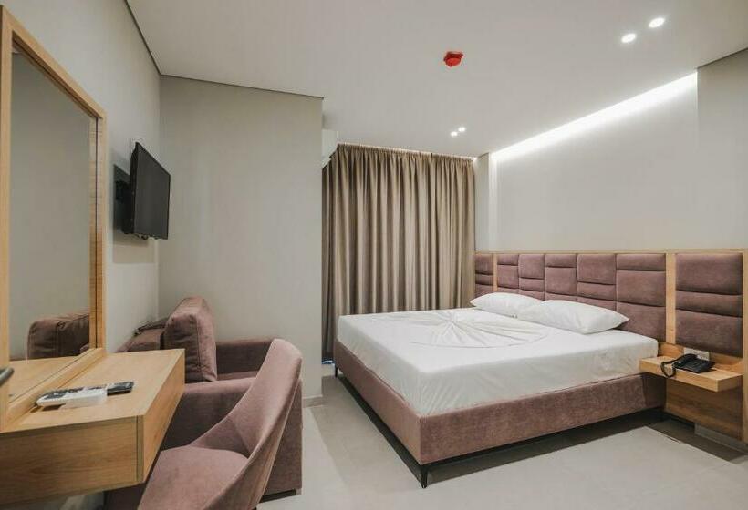 스탠다드 트리플 룸, Koko