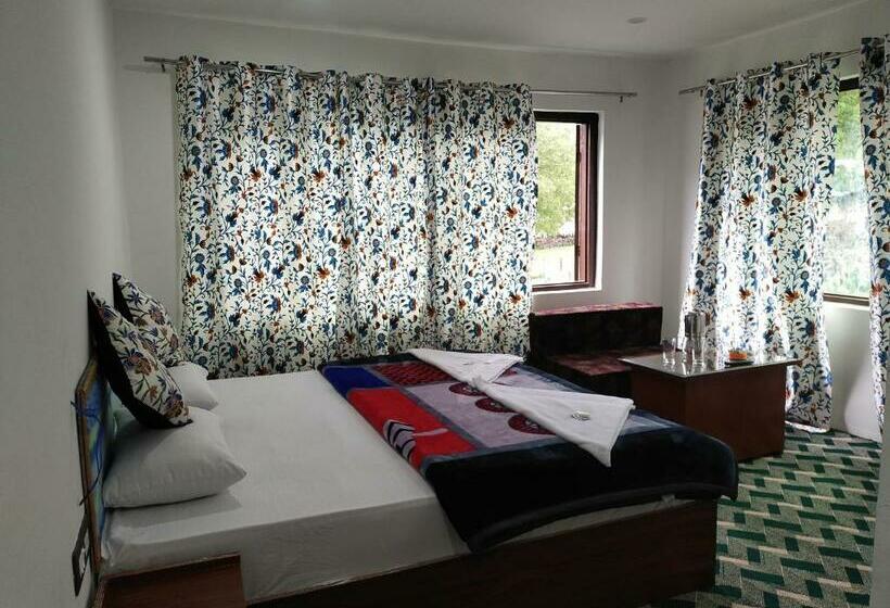 اتاق لوکس, Tip Top Pahalgam