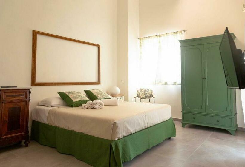 اتاق استاندارد با بالکن, Dimora La Fiumara