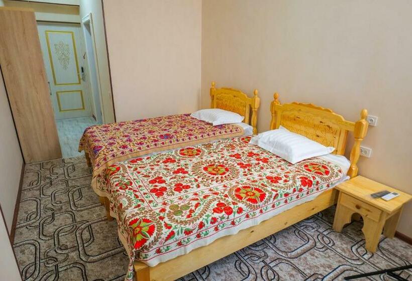 חדר סטנדרט, Latif