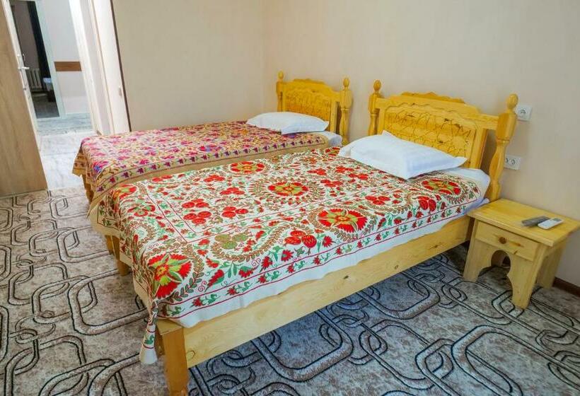 חדר סטנדרט, Latif