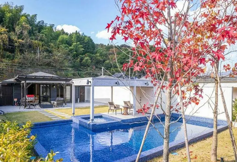Villa 1 Makuuhuone Merinäkymä, Mezzo All Suite Villas