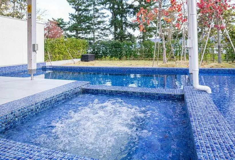 Villa 1 Makuuhuone Merinäkymä, Mezzo All Suite Villas
