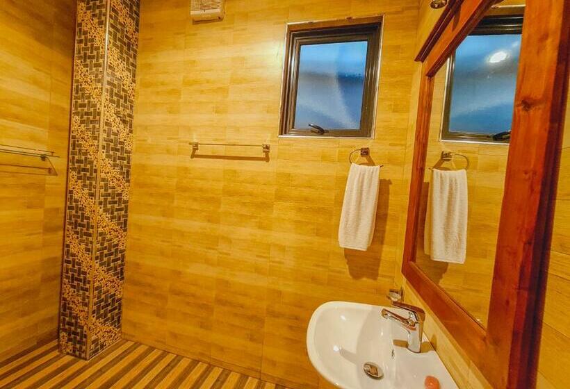 اتاق لوکس, Top Rich Hotel Nuwara Eliya
