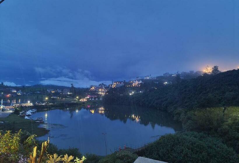 اتاق سوپریور خانوادگی, Top Rich Hotel Nuwara Eliya