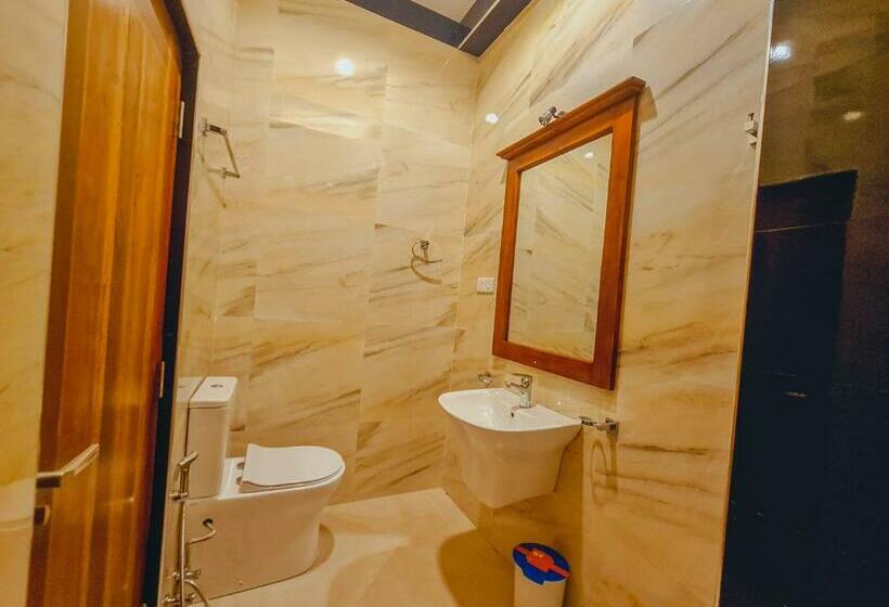 Cameră Familiară Superior, Top Rich Hotel Nuwara Eliya