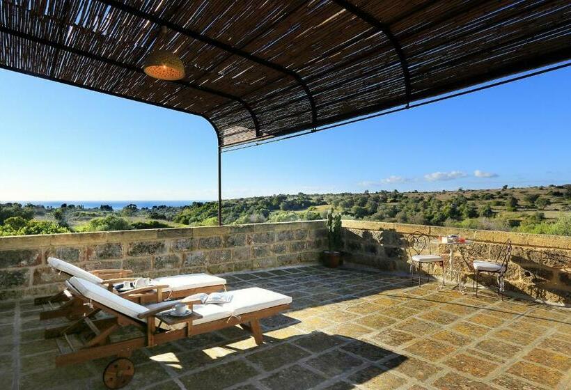 جناح مطلّ علي البحر, Masseria Fano Relais & Wine