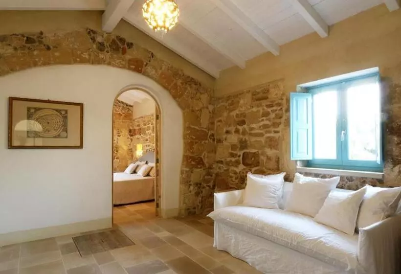 سوییت خانوادگی, Masseria Fano Relais & Wine