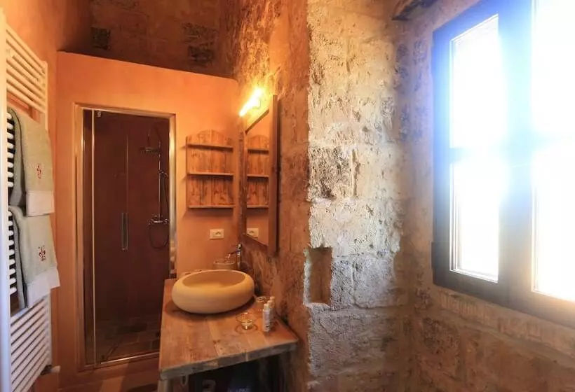 سوییت با چشمانداز دریا, Masseria Fano Relais & Wine
