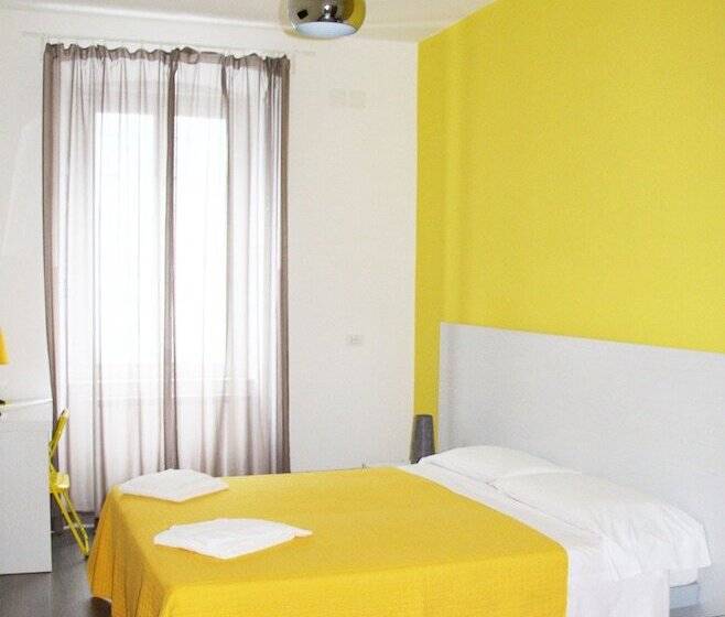 اتاق استاندارد با سرویس بهداشتی مشترک, Smart Accomodation