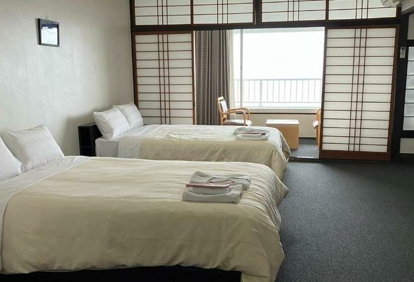 חדר דלוקס, Obama Onsen Hamakan