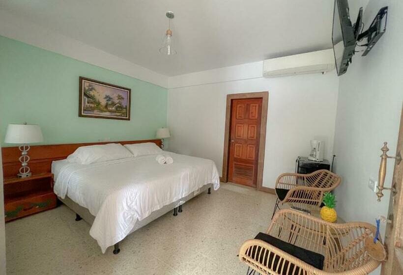 Номер Стандарт, Mar Rey