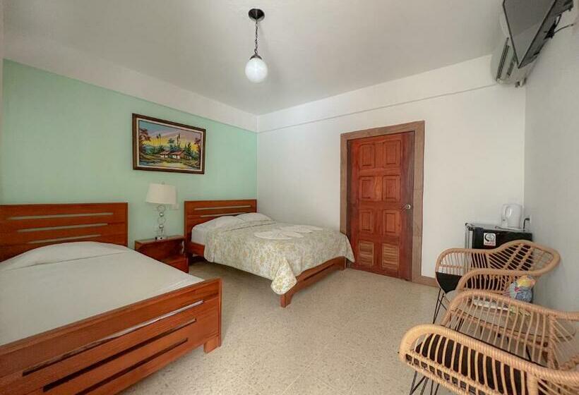 Номер Стандарт, Mar Rey