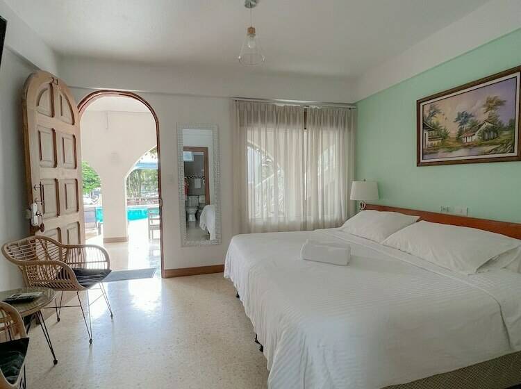 Номер Стандарт, Mar Rey