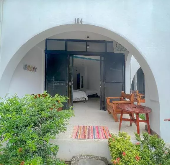 Standard Neljän Hengen Huone, Mar Rey