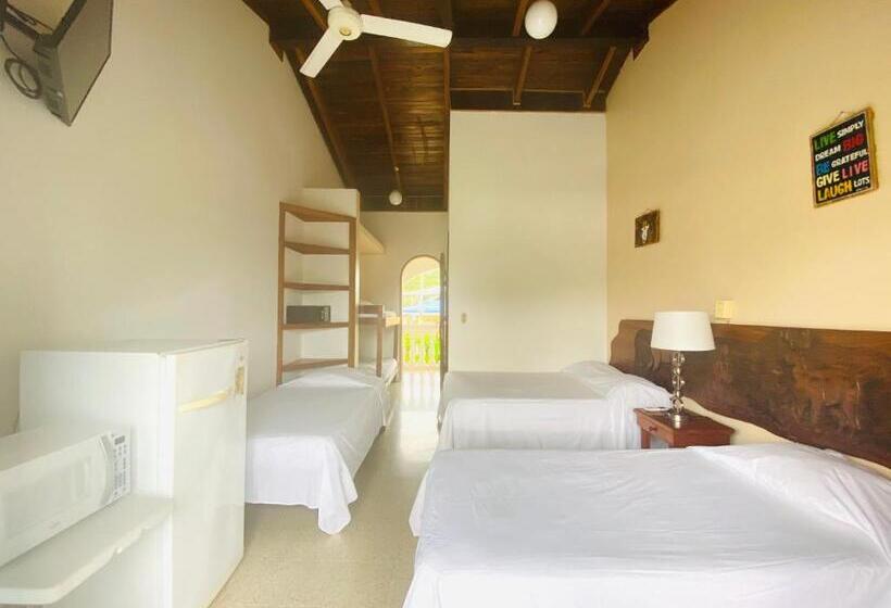 Семейный Номер, Mar Rey