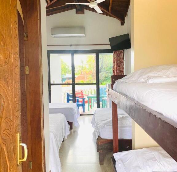 Семейный Номер, Mar Rey