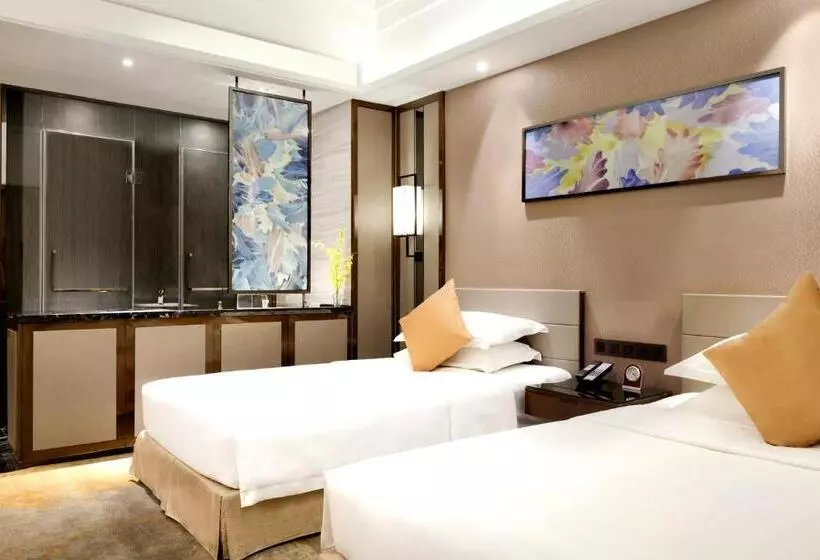 身障者適用キングサイズベッドルーム, Ramada Foshan