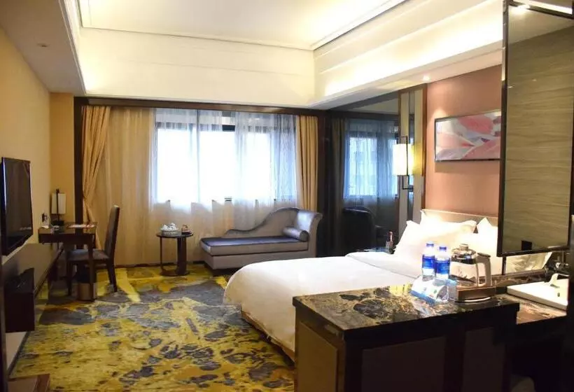 キングサイズベッドのスタンダードルーム, Ramada Foshan