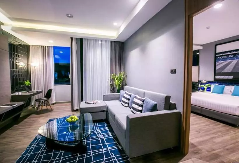 سوییت, The Crystal Hotel Buriram   Formerly X2 Vibe Buriram