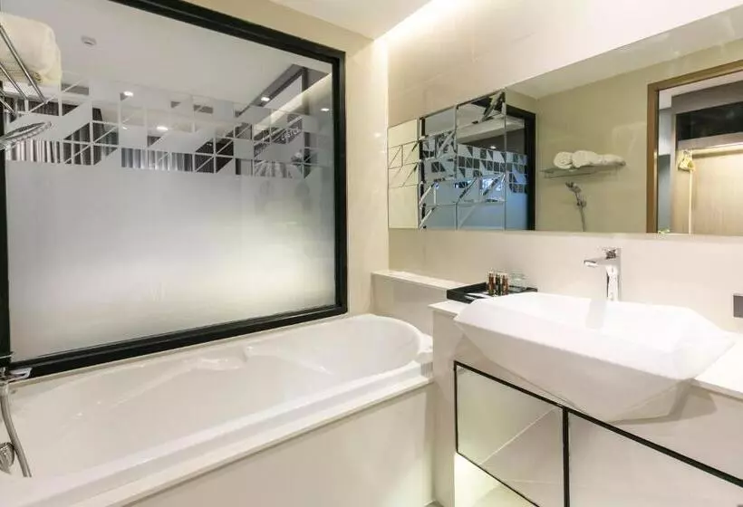سوییت, The Crystal Hotel Buriram   Formerly X2 Vibe Buriram