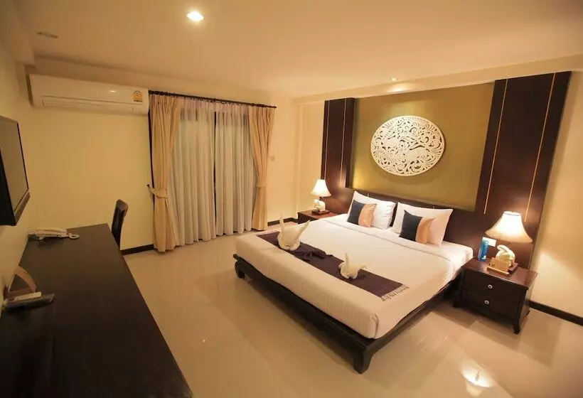 اتاق سوپریور, Wiangkaew