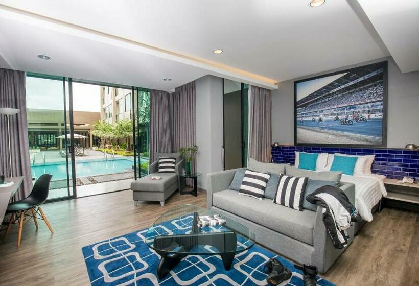 חדר דלוקס, The Crystal Hotel Buriram   Formerly X2 Vibe Buriram