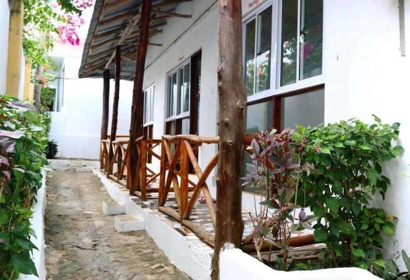 标准三人间内部客房, Mocco Beach Villa