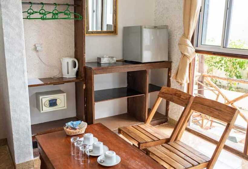 标准三人间内部客房, Mocco Beach Villa