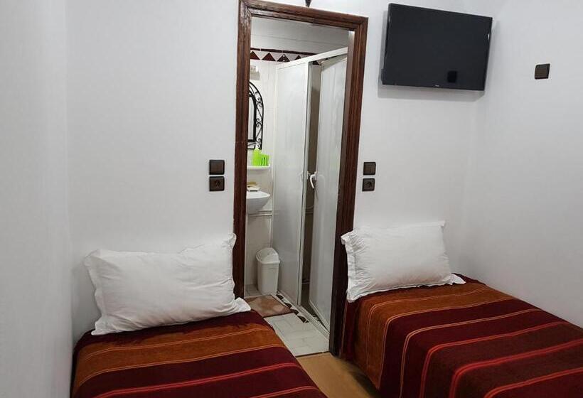 اتاق استاندارد چهار تخته, Riad Assia