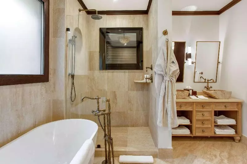 اتاق استاندارد با تخت بزرگ, Zemi Beach House, Lxr Hotels & Resorts