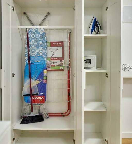 استودیوی استاندارد, Apart Hotel Happy Life