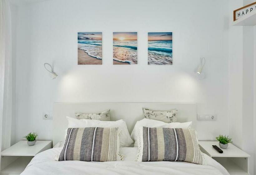 آپارتمان 1 خوابه با تراس, Apart Hotel Happy Life