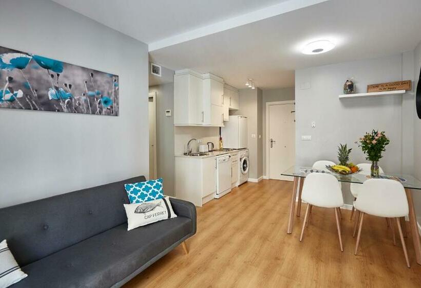 آپارتمان 2 خوابه, Apart Hotel Happy Life