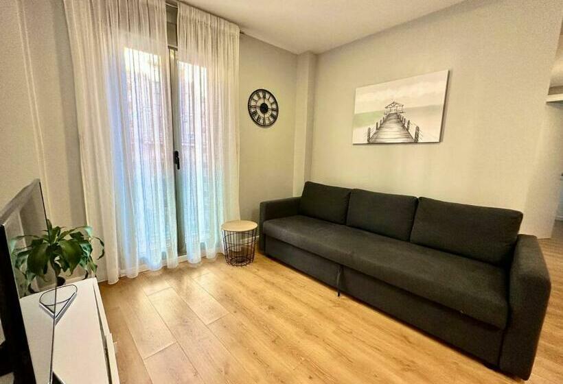 آپارتمان 2 خوابه, Apart Hotel Happy Life