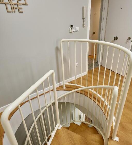 آپارتمان دوبلکس 1 خوابه, Apart Hotel Happy Life