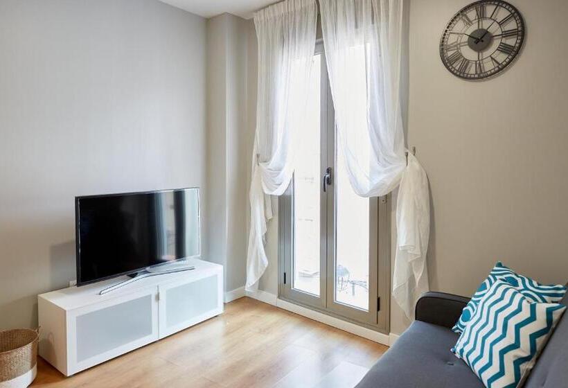 آپارتمان 2 خوابه, Apart Hotel Happy Life